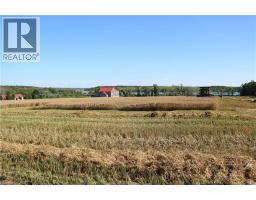 Living room - 110 Mountain Lake Drive, Georgian Bluffs, ON N0H2T0 Photo 3