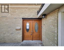 460 Martin Grove Road, Image 3