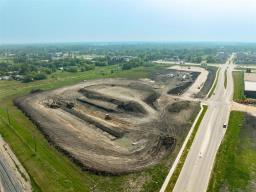 251 Kapelus Drive, West St Paul, MB R4A5A4 Photo 5