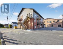 2 Tessier Drive, Penetanguishene, ON L9M1V4 Photo 4