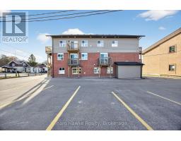 2 Tessier Drive, Penetanguishene, ON L9M1V4 Photo 5