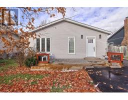 Living room - 186 Beach Road, Georgina, ON L4P2L9 Photo 2