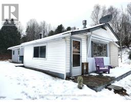 Bedroom 2 - 605 Slate Falls Road, Addington Highlands, ON K0H1L0 Photo 4