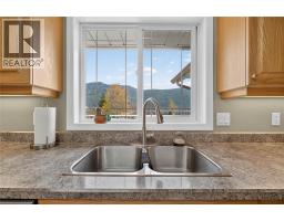 3pc Bathroom - 2940 Birch Lane, Blind Bay, BC V0E1H2 Photo 5