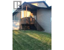 Bedroom - 916 3rd Street Se, Weyburn, SK S4H3J8 Photo 2