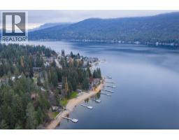 Bedroom - 2071 Massie Road, Christina Lake, BC V0H1E2 Photo 2