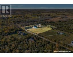 101 111 Foster Road, Prince Edward County, ON K0K1W0 Photo 2