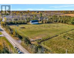 101 111 Foster Road, Prince Edward County, ON K0K1W0 Photo 4