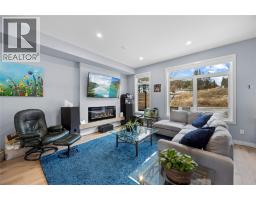 Full ensuite bathroom - 1435 Cara Glen Court Unit 119, Kelowna, BC V1V0G1 Photo 3