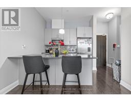 Bathroom - 419 15277 Yonge Street, Aurora, ON L4G1Y3 Photo 4