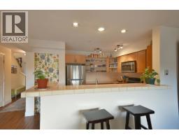 303 5711 Ebbtide Street, Sechelt, BC V7Z0J5 Photo 4