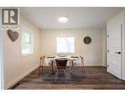 Living room - 742 12 C Street N, Lethbridge, AB T1H2N7 Photo 2