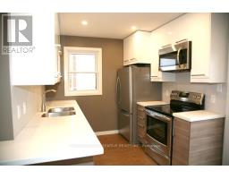 18 Worsley Street, Barrie, ON L4M1L4 Photo 2