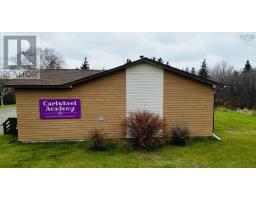 16325 Cabot Trail Road, Image 2