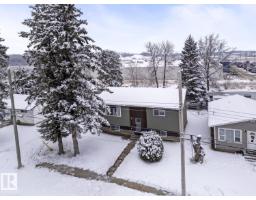 Primary Bedroom - 4719 47 Av, Cold Lake, AB T9M1Y5 Photo 4