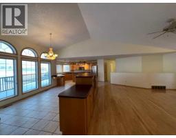 4pc Bathroom - 2 Chonkolay Drive, High Level, AB T0H1Z0 Photo 5