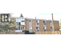 15 4th Avenue, Maple Creek, SK S0N1N0 Photo 2