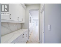 Family room - 214 Alfred Paterson Drive, Markham, ON L6E2E7 Photo 5