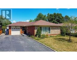 Kitchen - 22 Duncannon Crescent, Brampton, ON L6T3G1 Photo 2