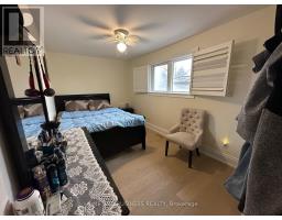 Bedroom 2 - 22 Duncannon Crescent, Brampton, ON L6T3G1 Photo 4