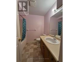 Bedroom - 7 145 North Centre Road, London North, ON N5X4C7 Photo 3