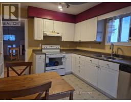 Kitchen - 7 145 North Centre Road, London North, ON N5X4C7 Photo 4