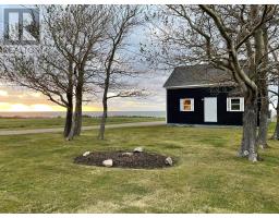 Bath (# pieces 1-6) - 13763 Cabot Trail, Point Cross, NS B0E1H0 Photo 5