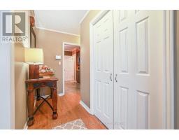 Foyer - 123 Queen Street, Smiths Falls, ON K7A3N7 Photo 4