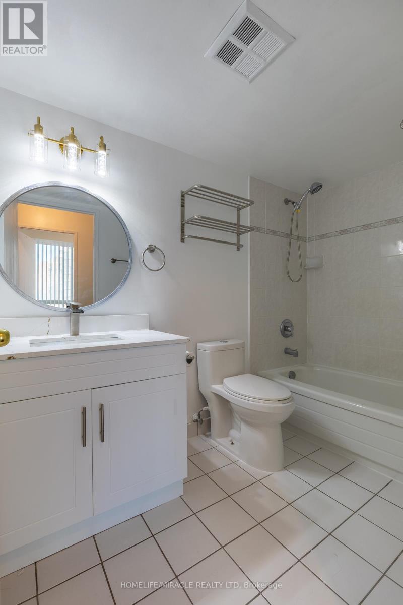 501 2901 Kipling Avenue