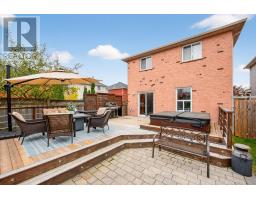 Kitchen - 136 Violet Street, Barrie, ON L4N9M7 Photo 3