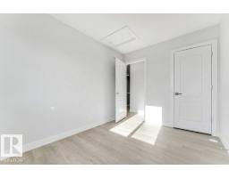 Primary Bedroom - 1007 Aster Bv Nw, Edmonton, AB T6T2W8 Photo 4