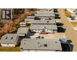 Kitchen - 11 Baywood Link, Sylvan Lake, AB T4S0A8 Photo 5