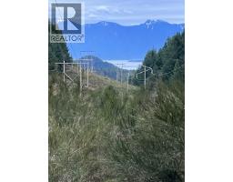 1594 Cemetery Road, Gibsons, BC V0N1V1 Photo 5