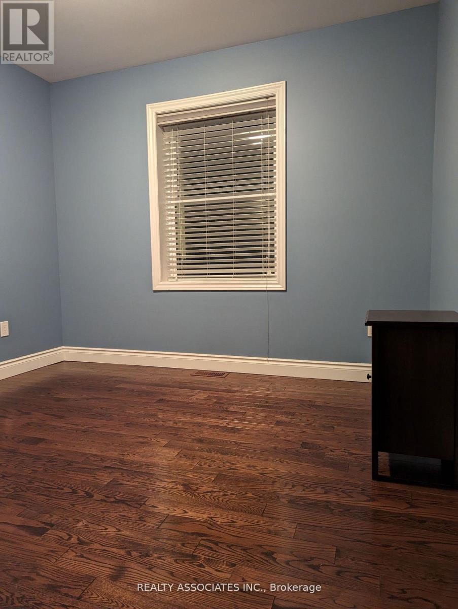 1315 Crossfield Bend