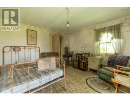 Living room - 645 Leonard Road, Paradise, NS B0S1R0 Photo 5