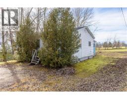 Dining room - 27 Richardson Street, Sackville, NB E4L4H7 Photo 5