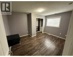 4pc Bathroom - 5018 50 Avenue, Kitscoty, AB T0B2P0 Photo 5