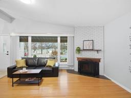 Dinette - 17 Rue Jacques Gervais, Gatineau, QC J9H2L4 Photo 5