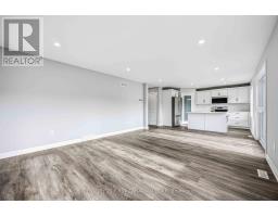 Kitchen - 470 Main Street, Plymptonwyoming, ON N0N1T0 Photo 3