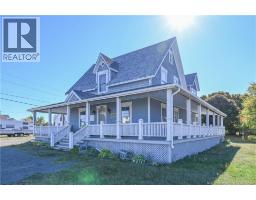 142 Boul Saint Pierre E Boulevard, Caraquet, NB E1W1B1 Photo 3