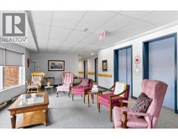 Eating area - 3795 Southwinds Drive Unit 302, Windsor, ON N9G2N7 Photo 4