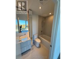 Kitchen - 621 28 Ann Street, Mississauga, ON L5G0E1 Photo 3