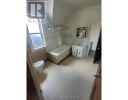 Kitchen - 86 88 West Street W, Greater Napanee, ON K7R2P2 Photo 5