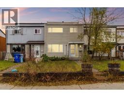 Kitchen - 153 Hardin Street, Fort Mcmurray, AB T9H2G1 Photo 3