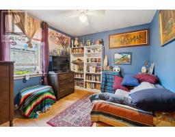 127 Lake Avenue, Richmond Hill, ON L4E3G5 Photo 5