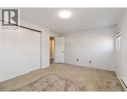 Bath (# pieces 1-6) - 72 Anne Street, Moncton, NB E1C4J6 Photo 3