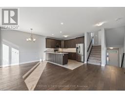 Kitchen - 2004 Evans Boulevard, London South, ON N6M0J7 Photo 4