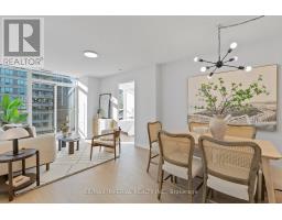 2318 35 Hollywood Avenue, Image 2