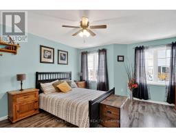 Dining room - 144 Berrigan Drive, Ottawa, ON K2J0J4 Photo 2