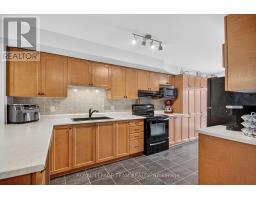 Eating area - 144 Berrigan Drive, Ottawa, ON K2J0J4 Photo 4